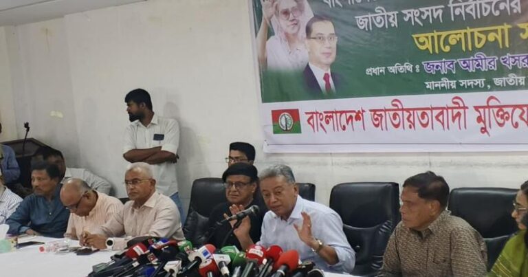 সরকার এখন থেকেই পুরোপুরি ‘কেয়ারটেকার’ মুডে চলে যাক: আমীর খসরু