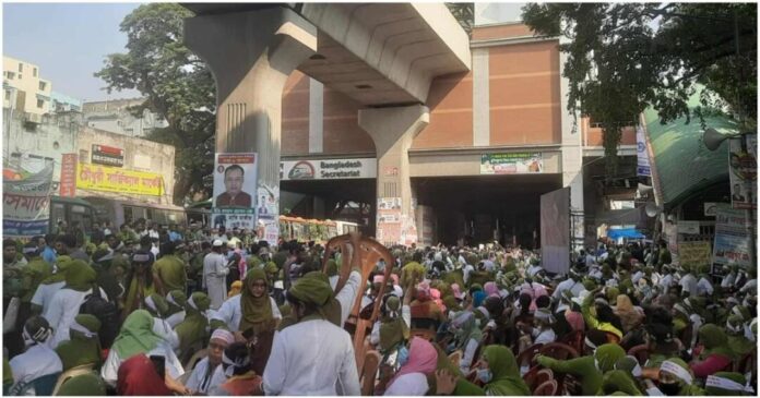 জাতীয় নার্সিং কমিশন গঠনের দাবিতে সমাবেশ, সড়ক অবরোধ