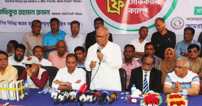 দিনের ভোট রাতে করতে রাষ্ট্রের ৮ হাজার কোটি টাকা লুট করেছিলেন শেখ হাসিনা: রিজভী