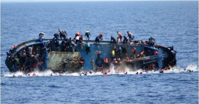 মালয়েশিয়ায় পাচারকালে নৌকাডুবি, বাংলাদেশিসহ ৬ জন উদ্ধার মালয়েশিয়ায় পাচারকালে নৌকাডুবি, বাংলাদেশিসহ ৬ জন উদ্ধার