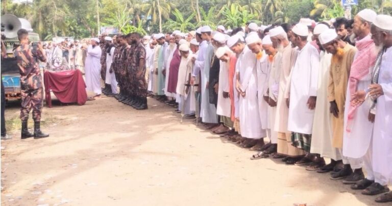 সীমান্তে আরাকান আর্মির পুতে রাখা মাইন বিস্ফোরণে নিহত নায়েক আক্তারের দাফন সম্পন্ন