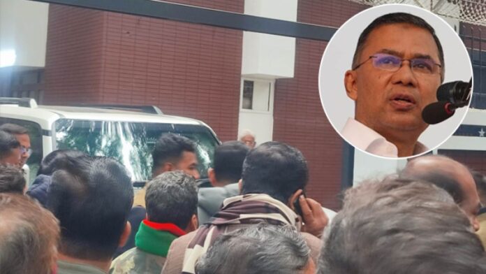 জরুরি বৈঠকে অংশ নিতে গুলশান কার্যালয়ে তারেক রহমান