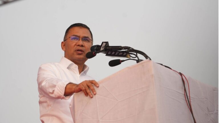 তারেক রহমানের পক্ষে ঢাকা-১৭ আসনে মনোনয়ন জমা