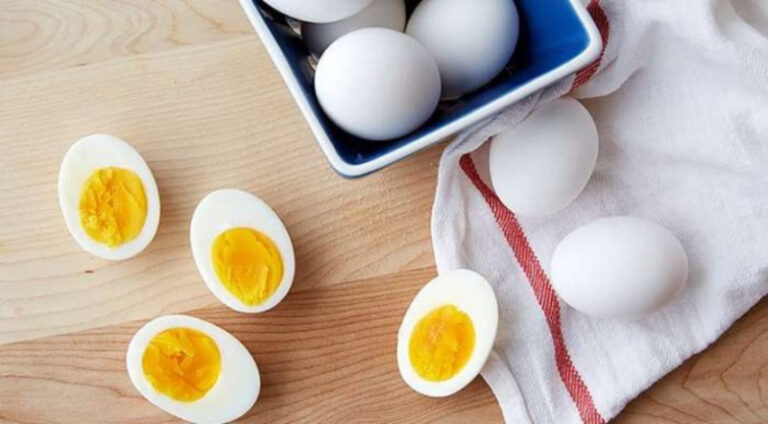 প্রোটিনের ভাণ্ডার ডিম! কিন্তু কারা ভুলেও খাবেন না? জেনে নিন সতর্কতা