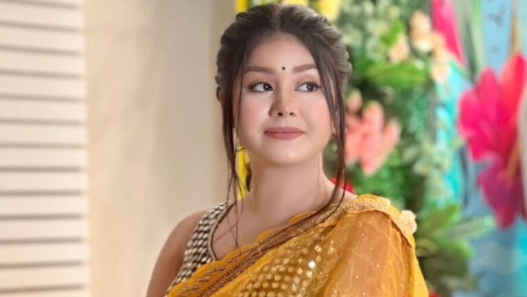 নাম মুছে ফেললেন রোজা