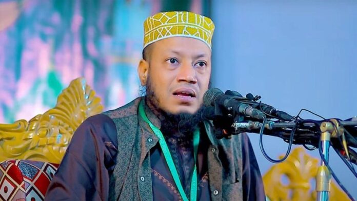 বিতর্কিত বক্তব্যে তীব্র সমালোচনার মুখে আমির হামজার দুঃখ প্রকাশ