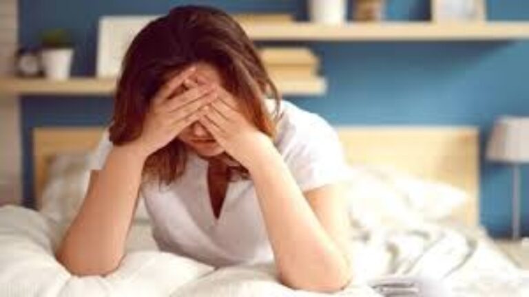 শরীরে ভিটামিন ডি-এর ঘাটতি হলে বাড়তে পারে যেসব গুরুতর সমস্যা