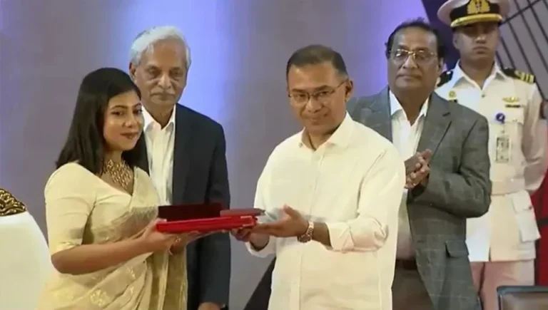 একুশে পদক প্রদান করেছেন প্রধানমন্ত্রী তারেক রহমান