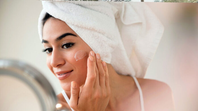 ত্বক দীর্ঘসময় কোমল রাখতে লোশন ব্যবহারের সেরা সময়