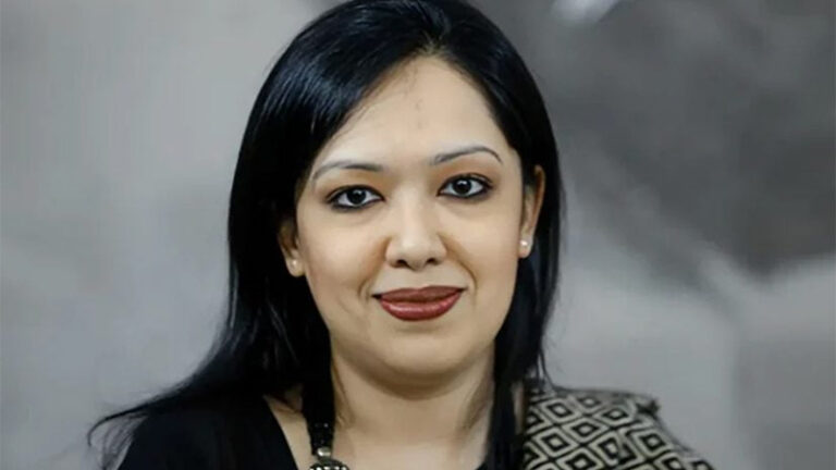 বিএনপিতে ফেরার সম্ভাবনা নিয়ে যা জানালেন রুমিন ফারহানা