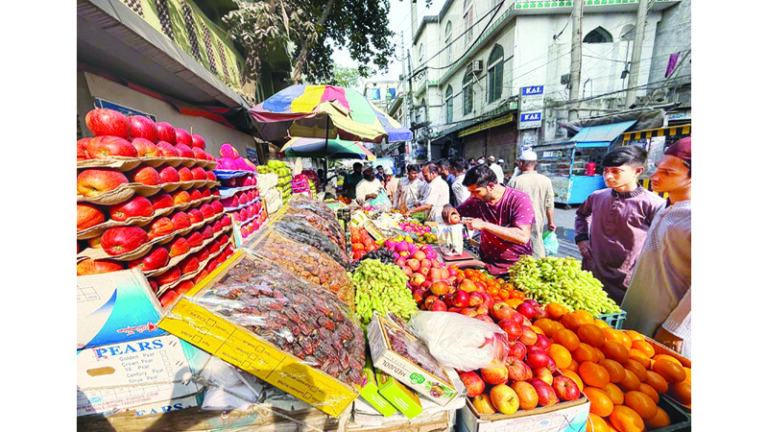 রোজায় লাগামহীন নিত্য পণ্যের বাজার