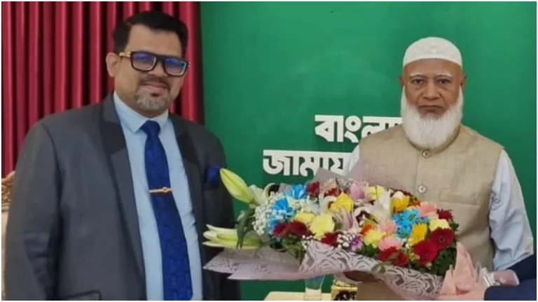 ভুল বুঝিয়ে মন্ত্রী পদমর্যাদায় আবেদন মাহমুদুলের, দুসপ্তাহ আগে সরিয়ে দেওয়া হয় জামায়াত আমিরের সেই উপদেষ্টাকে