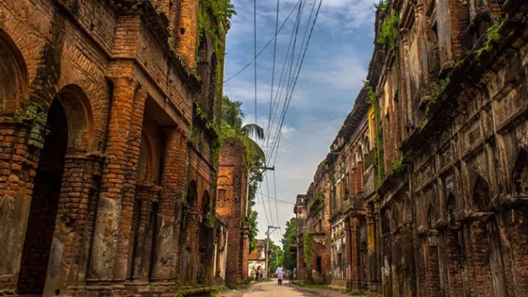 ঈদের ছুটিতে পরিবার নিয়ে ঘুরে আসতে পারেন ঢাকার আশপাশের যেসব জায়গায়