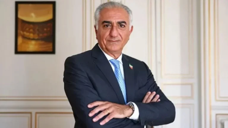 খামেনিকে হত্যা করায় ট্রাম্পকে ধন্যবাদ জানালেন রেজা পাহলভী