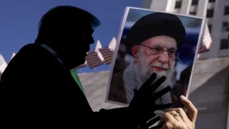 ডোনাল্ড ট্রাম্প তার সবচেয়ে বড় বাজিটি খেললেন