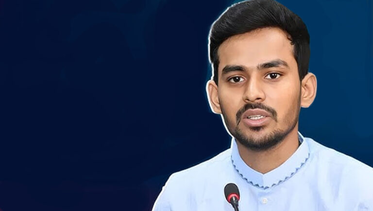 নিজের ও পরিবারের ব্যাংক স্টেটমেন্ট প্রকাশ করলেন আসিফ মাহমুদ