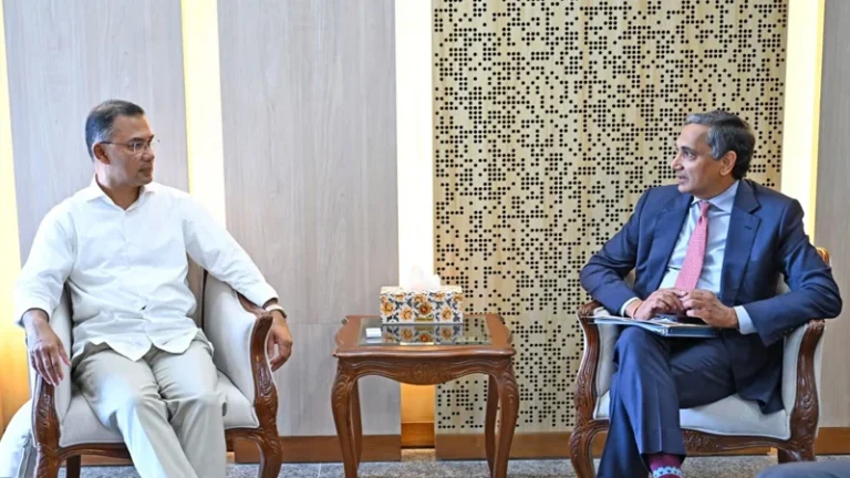 প্রধানমন্ত্রীর সঙ্গে আইএমএফ পরিচালকের সাক্ষাৎ, ১.৩ বিলিয়ন ডলার ছাড় নিয়ে আলোচনা