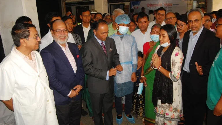 বাংলাদেশ মেডিকেল বিশ্ববিদ্যালয়ে সফল কিডনি প্রতিস্থাপন, সুস্থ হয়ে বাড়ি ফিরলেন রোগী