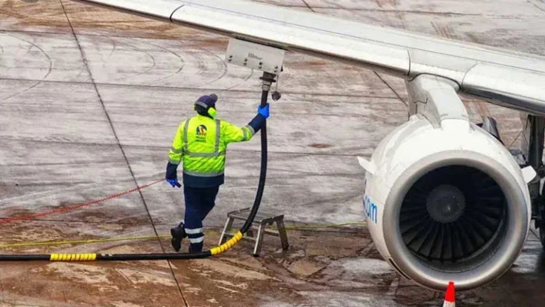 লিটারপ্রতি জেট ফুয়েলের দাম বাড়ল ৯০ টাকা