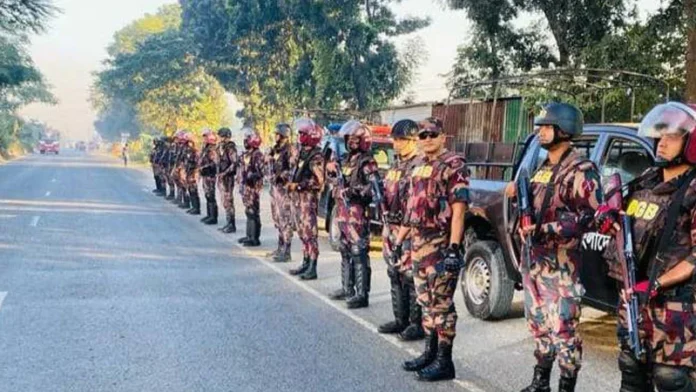 শৃঙ্খলা রক্ষা ও মজুত ঠেকাতে ডিপোতে বিজিবি মোতায়েন