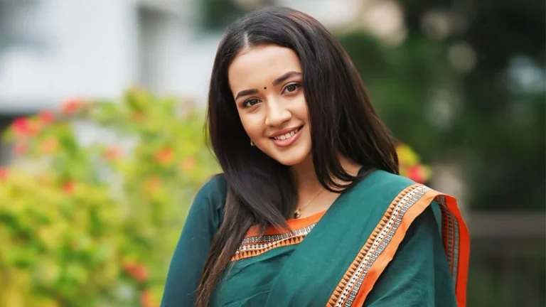 আমার মনে হয়, সবার সবকিছু করার দরকার নেই: আইশা খান