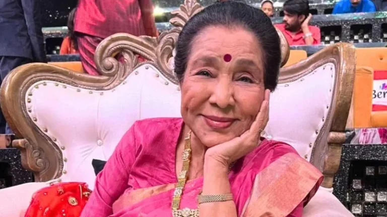 আশা ভোঁসলে হাসপাতালে ভর্তি