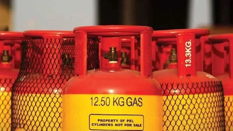 এক মাসে দুই দফা বাড়ল এলপিজির দাম, ১২ কেজি এখন ১,৯৪০ টাকা