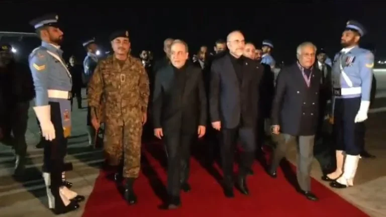 পাকিস্তানে পৌঁছেছে ইরানি প্রতিনিধিদল