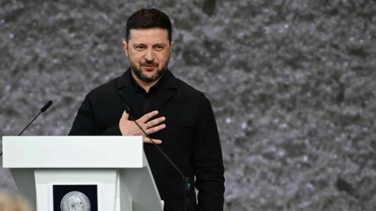 রাশিয়ার তেল সরবরাহ সচলের পর ইইউ থেকে ঋণ পাচ্ছে ইউক্রেন