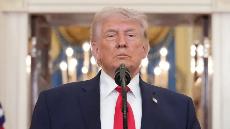 ‘সময় ফুরিয়ে যাচ্ছে’, ইরানকে ট্রাম্প