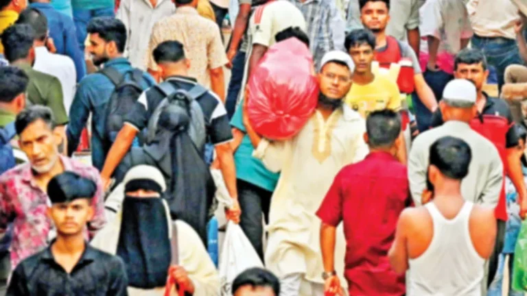 ঈদযাত্রা সরকার প্রতিশ্রুতি রাখেনি, এসি বাসে যথেচ্ছ ভাড়া