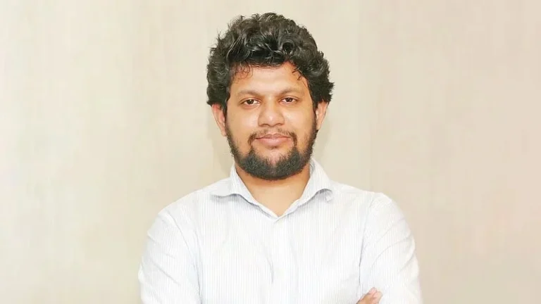 রাজনীতিতে আওয়ামী লীগের ফেরার ২০ প্রেক্ষাপট তুলে ধরলেন মাহফুজ আলম  ফেসবুক পোস্ট
