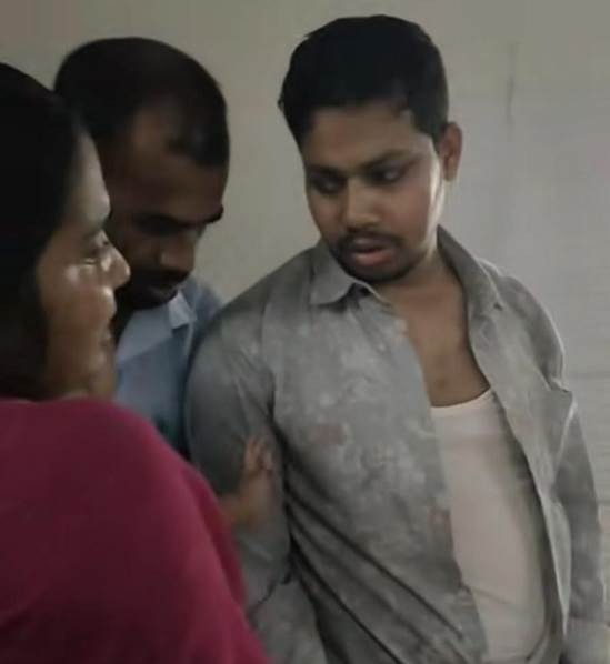 স্ত্রীর সাথে মিঠু
