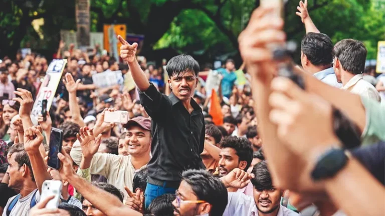 শিক্ষামন্ত্রীর পদত্যাগ ছাড়া আলোচনার অর্থ নেই: সিজেপি