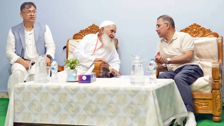 প্রধানমন্ত্রীর চট্টগ্রাম সফর সুসম্পর্ক রেখে দাবি আদায় করতে চায় হেফাজত