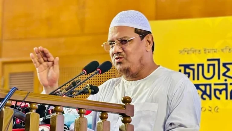 দিনে ১০ খুন সরকারের ব্যর্থতার প্রমাণ: চরমোনাই পীর