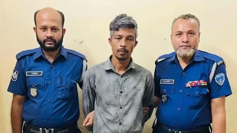 লক্ষ্মীপুরে সুপারি গাছে উঠতে না চাওয়ায় শিশুকে ছুরিকাঘাতে হত্যা, গ্রেপ্তার ১