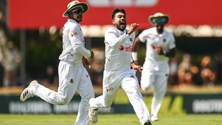 সকালের সেশন বাংলাদেশের, ১৫ রানের লিড অস্ট্রেলিয়ার