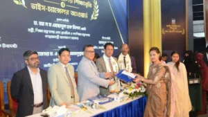 জাতীয় বিশ্ববিদ্যালয়ের ভাইস-চ্যান্সেলর অ্যাওয়ার্ড পেলেন ৫৭ মেধাবী শিক্ষার্থী