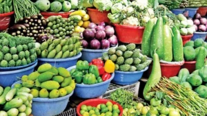 দুই কিলোমিটারে তিন বাজার, দামের ফারাক ৩০ টাকা