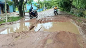 ‘এক বেলা রাস্তায় নামলে তিন বেলা ব্যথা’