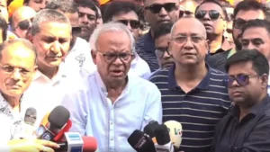 ৪৮তম প্রতিষ্ঠাবার্ষিকী জিয়াউর রহমান ও খালেদা জিয়ার সমাধিতে পুষ্পস্তবক অর্পণ যুবদলের গণতান্ত্রিক সংগ্রাম থেকে কখনও পিছিয়ে যায়নি যুবদল: রিজভী