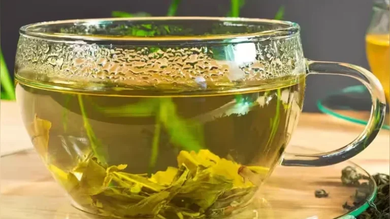 কীভাবে গ্রিন টি খেলে বিস্বাদ  লাগবে না