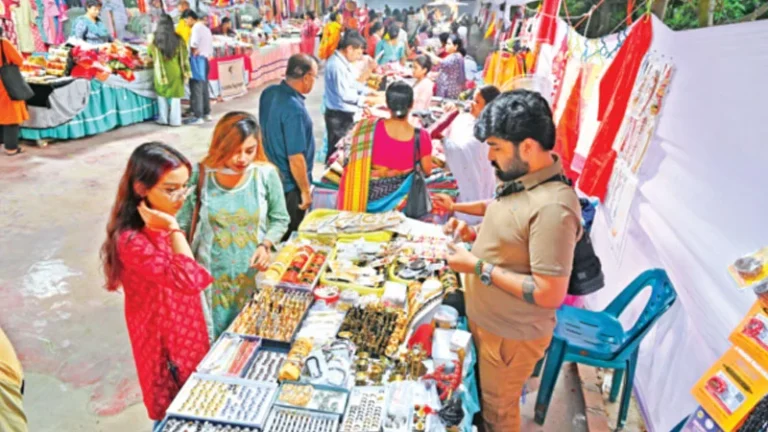 শুরু হলো শারদীয় দুর্গোৎসবের আনুষ্ঠানিকতা